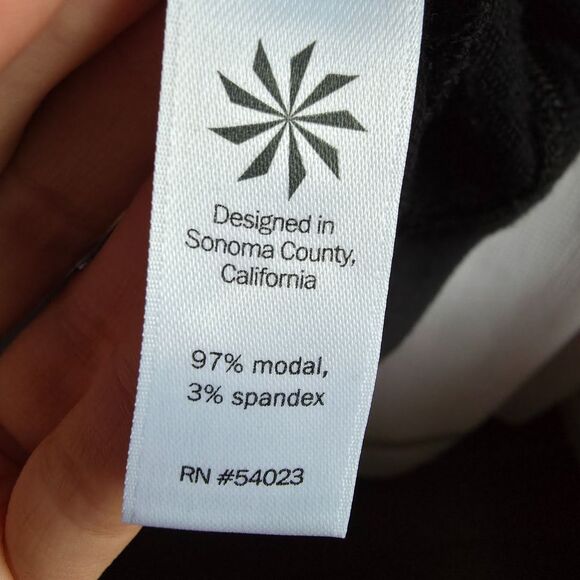 Athleta Black Mini Dress XS Sleeveless Stretch Tunic Athlesisure Activewear Gym - Picture 5 of 7